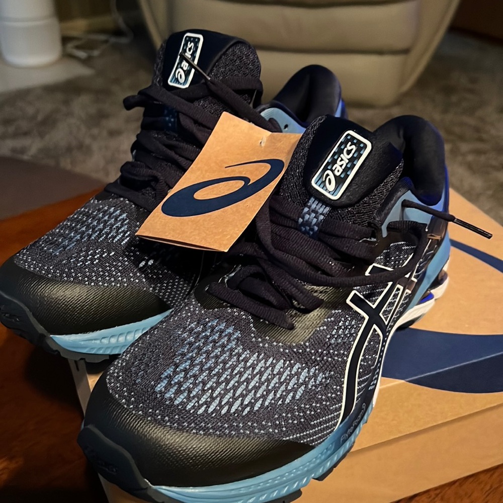 Mens ASICS gel kayano 26 size 8 brand new!
